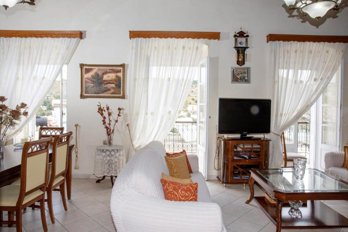 Neoclassical Splendor Unique Experience In Leros Panteli Exterior foto