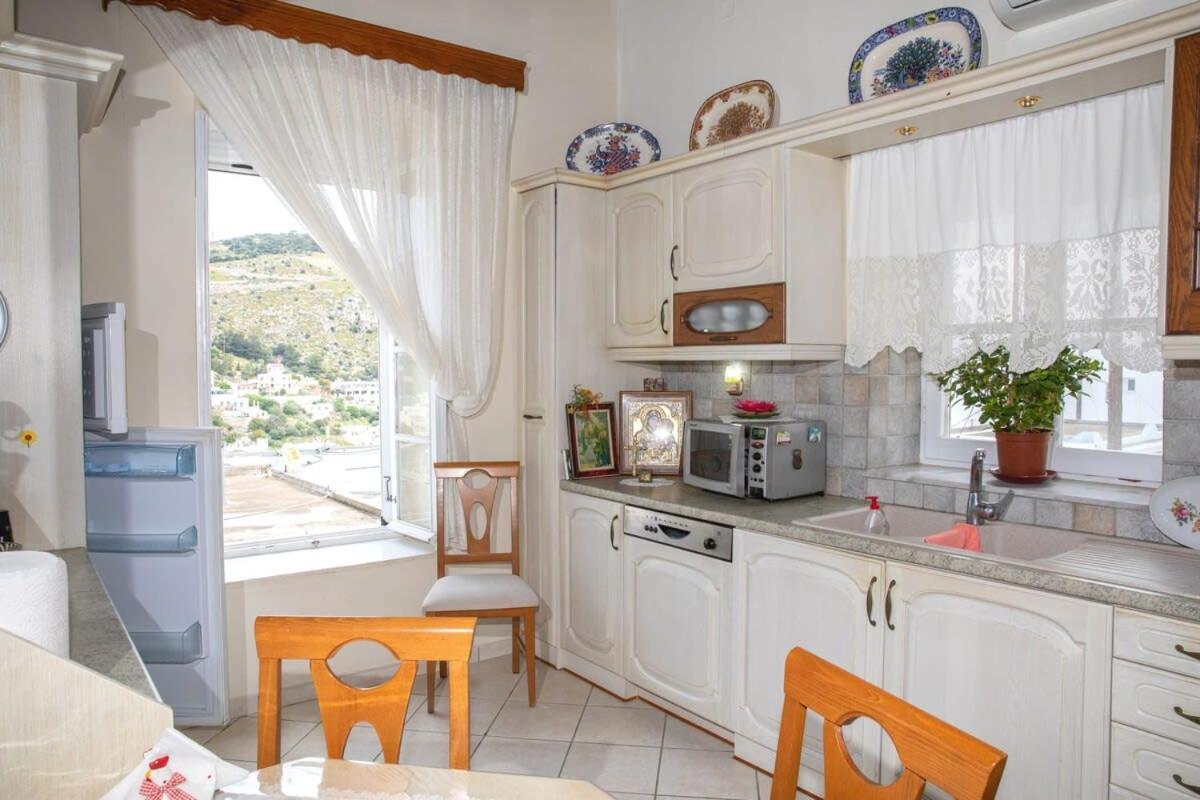 Neoclassical Splendor Unique Experience In Leros Panteli Exterior foto